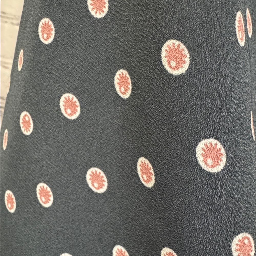 LOFT Printed Dot polyester front & solid rayon back Sleeveless Tank Top - Picture 3 of 9